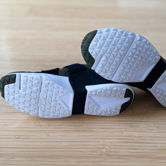 Nike Huarache Extreme GS Slip On Shoes, Olive Green, Size 3Y - Picture 9 of 10